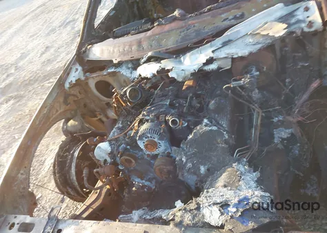 2000 Lincoln Town Car Executive из США, поврежденный, VIN 1LNHM81W0YY823982